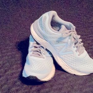 NWOT SIZE 11 V.6 680